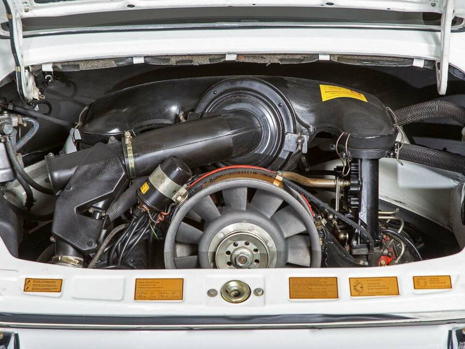 Immagine 18/19 di Porsche 911 Carrera RS 2.7 (Touring) (1973)