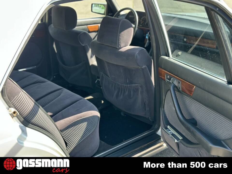 Bild 10/15 von Mercedes-Benz 300 SEL (1989)