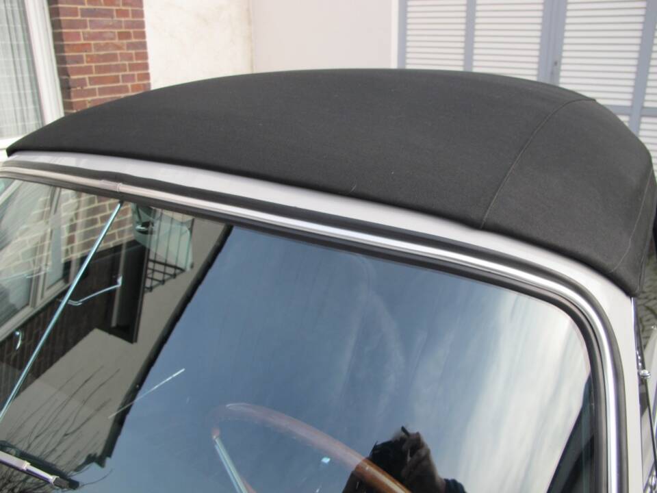 Image 43/100 of Porsche 356 B 1600 Super (1961)