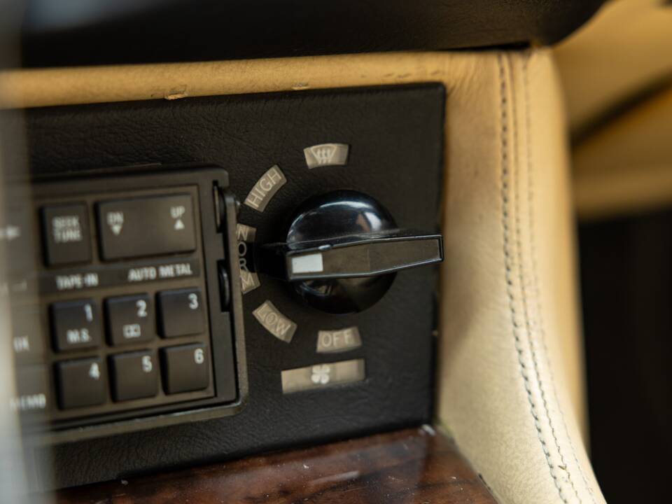 Bild 44/50 von Jaguar XJS 5.3 V12 (1990)