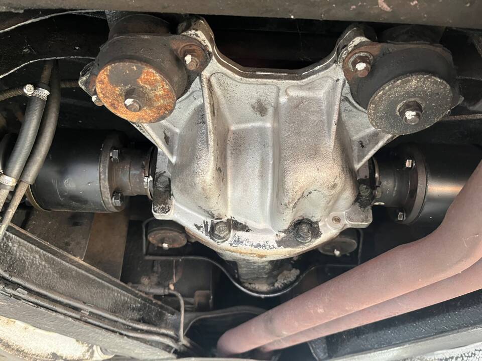 Immagine 41/50 di Triumph TR 6 (1974)