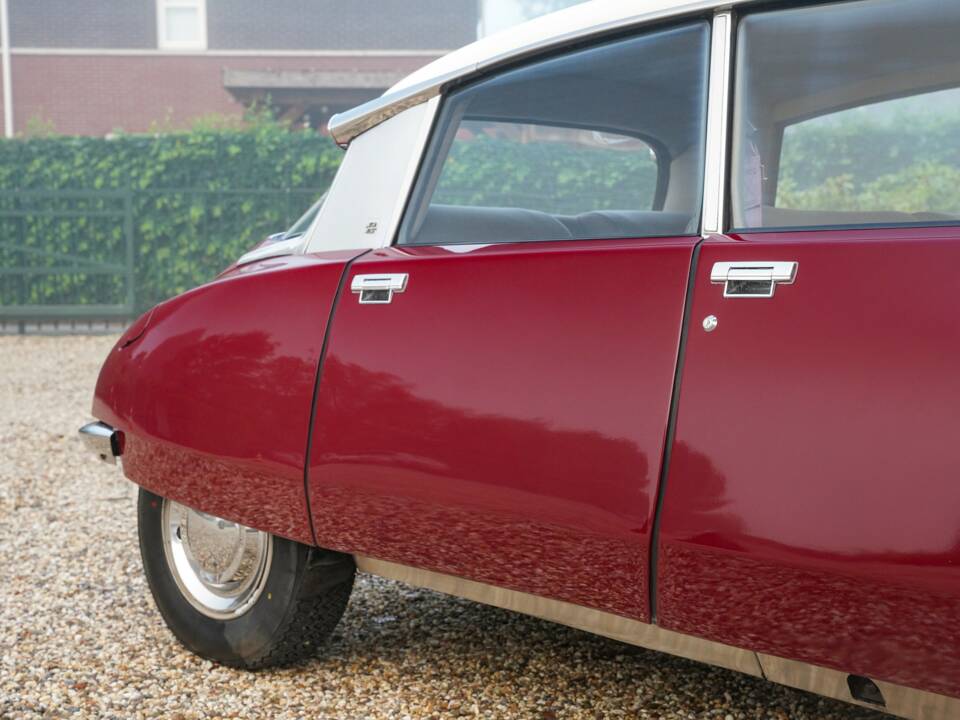 Imagen 30/50 de Citroën DS 21 (1971)