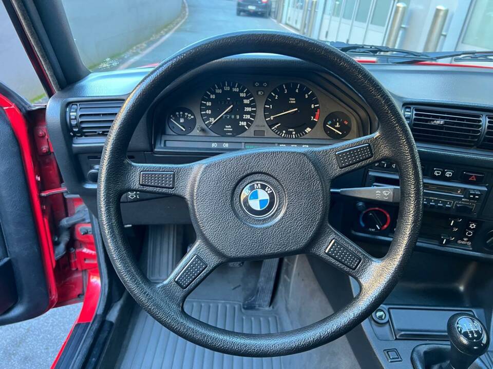 Bild 31/108 von BMW 325ix (1989)