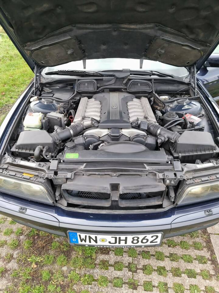 Image 42/58 of BMW 750i (1997)