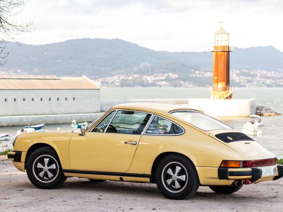 Image 2/58 of Porsche 911 2.7 S (1974)