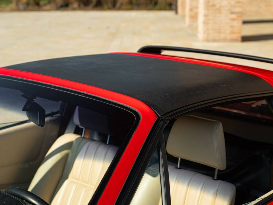 Image 15/50 of Ferrari 208 GTS Turbo (1986)