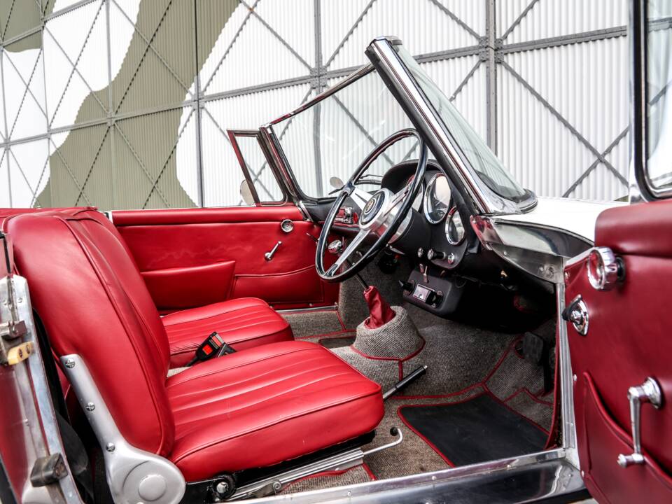 Bild 34/35 von Alfa Romeo 2600 Spider (1963)