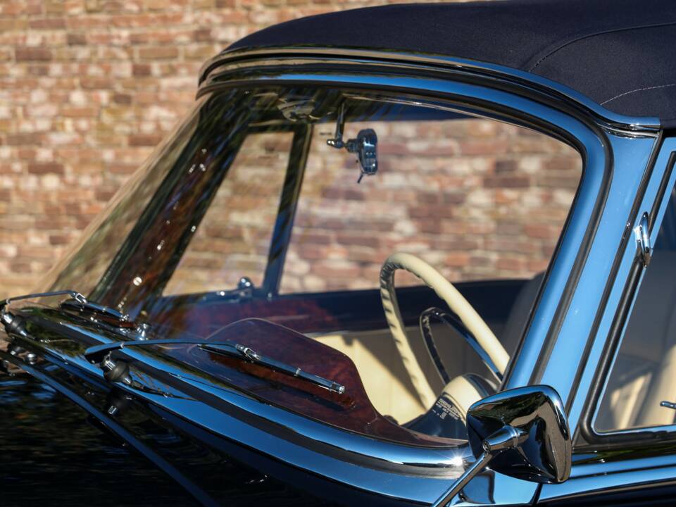 Imagen 15/50 de Mercedes-Benz 220 S Cabriolet (1956)