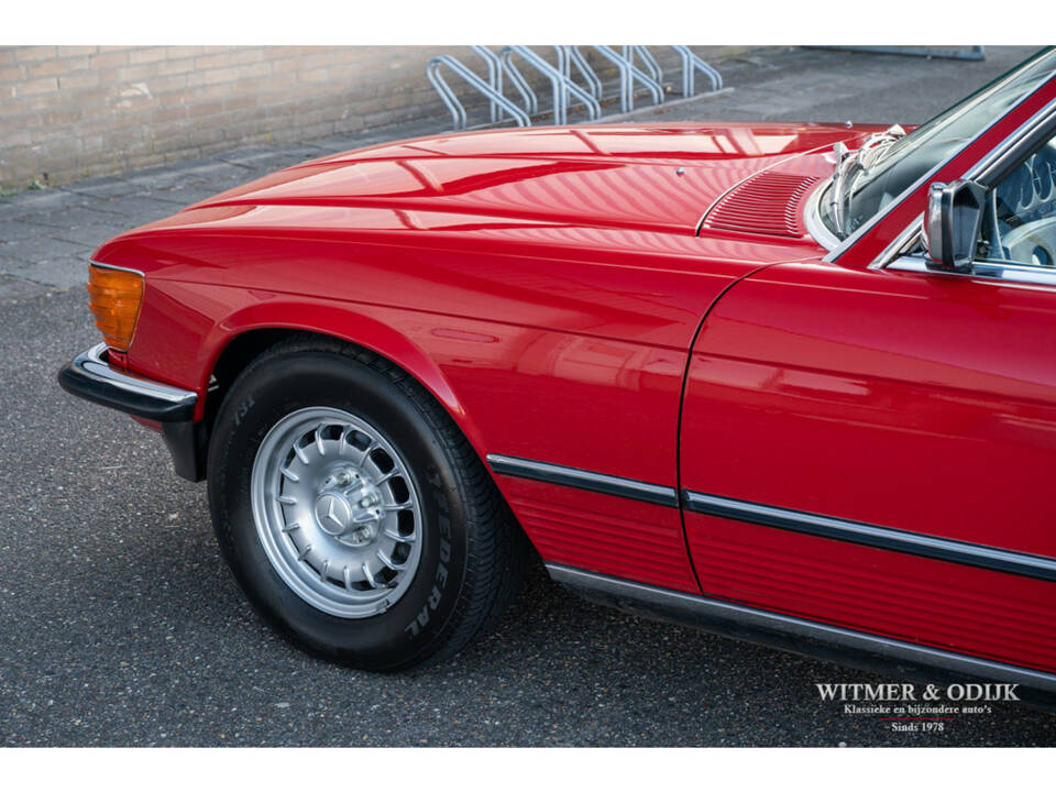 Immagine 23/28 di Mercedes-Benz 500 SL (1984)