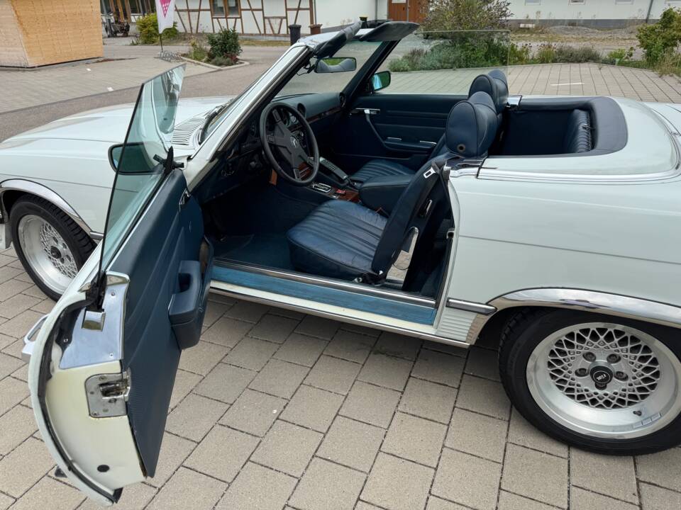 Image 4/18 of Mercedes-Benz 350 SL (1971)