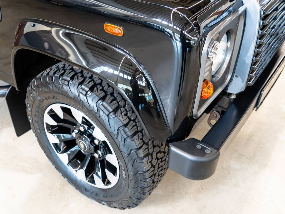 Bild 9/30 von Land Rover Defender 110 (2013)