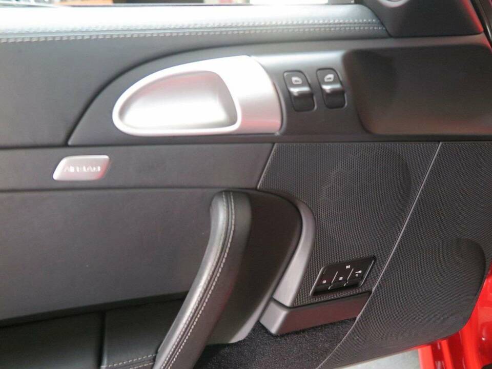 Image 11/50 of Porsche 911 Carrera 4S (2011)