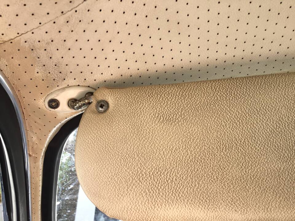 Image 48/83 of Volkswagen Karmann Ghia 1500 (1969)