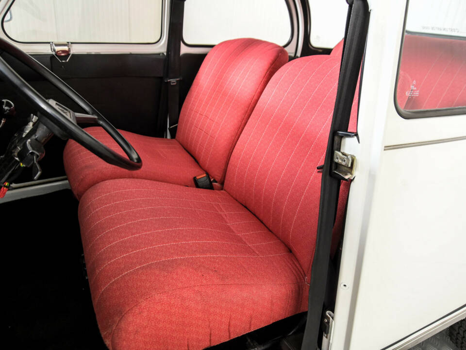 Image 23/50 de Citroën 2 CV 6 (1987)