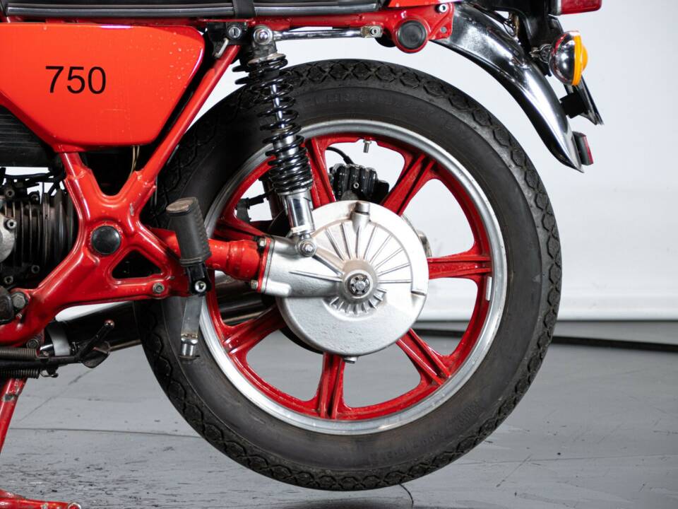 Bild 14/50 von Yamaha XS 750 (1979)