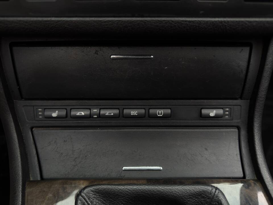 Bild 33/41 von BMW 320Ci (2006)