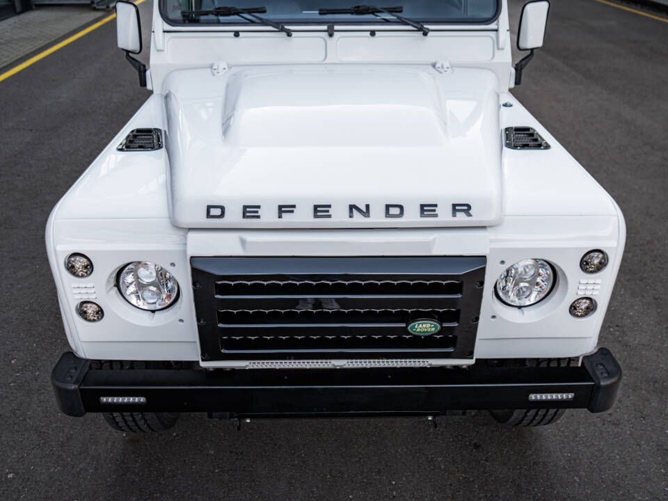 Image 17/66 of Land Rover Defender 90 TD4 (2007)