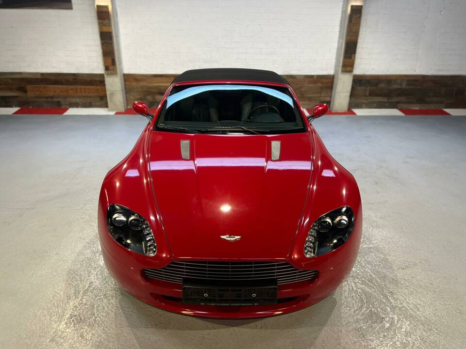 Imagen 37/60 de Aston Martin V8 Vantage Roadster (2008)