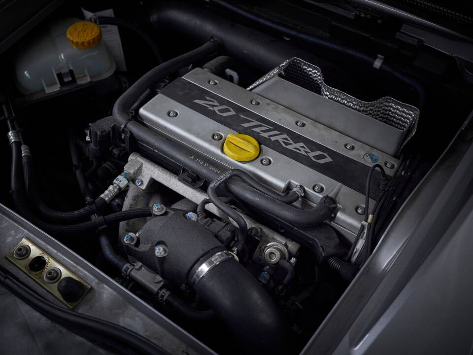 Image 47/81 of Opel Speedster 2.0 Turbo (2003)