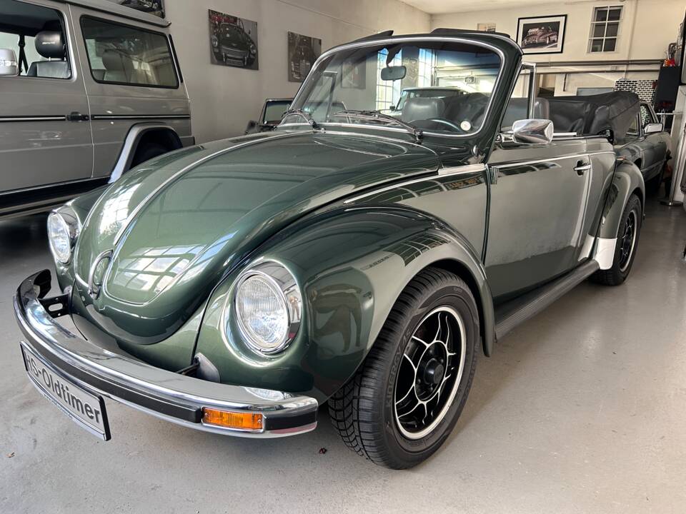 Immagine 4/41 di Volkswagen Maggiolone 1303 LS (1976)