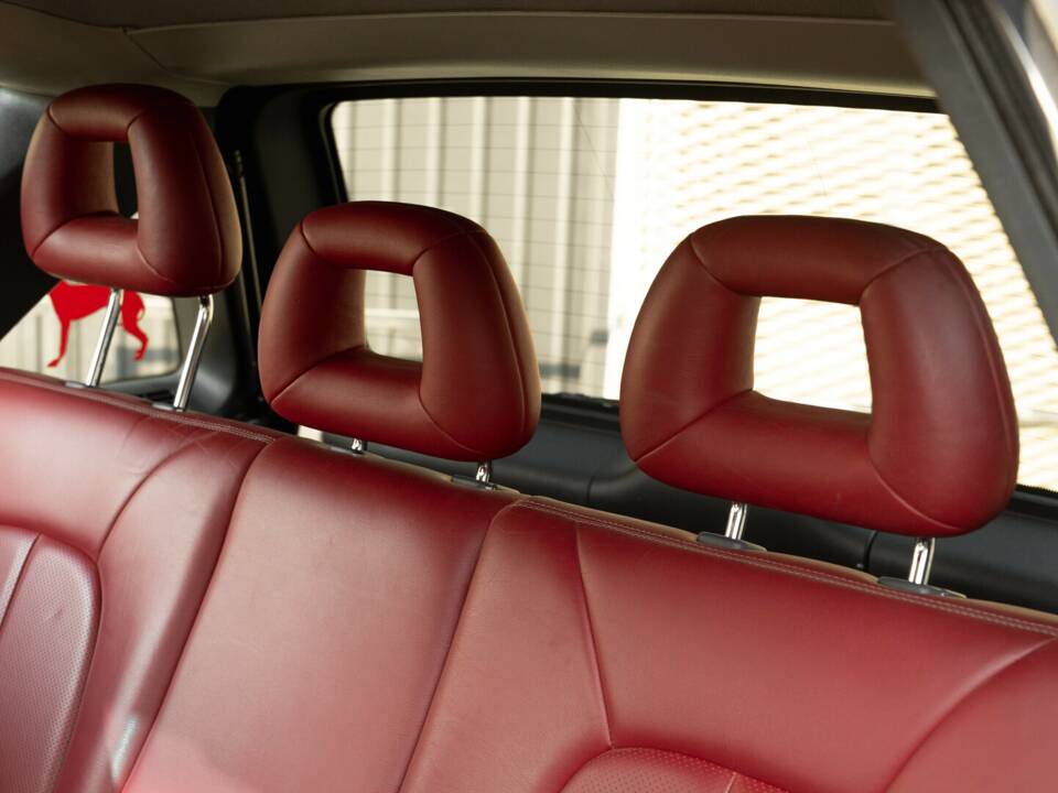 Image 18/41 of Mercedes-Benz A 160 "F1 Häkkinen Edition" (1999)