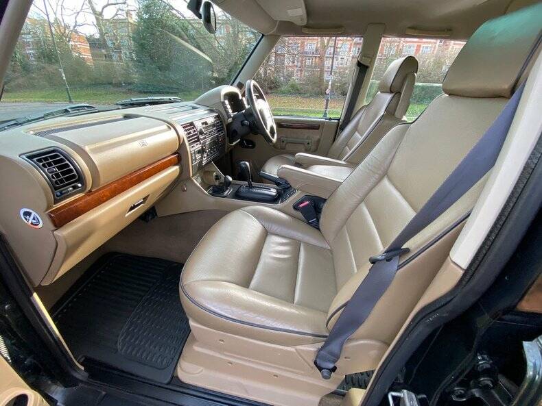 Imagen 13/50 de Land Rover Discovery 4.0 HSE (1998)