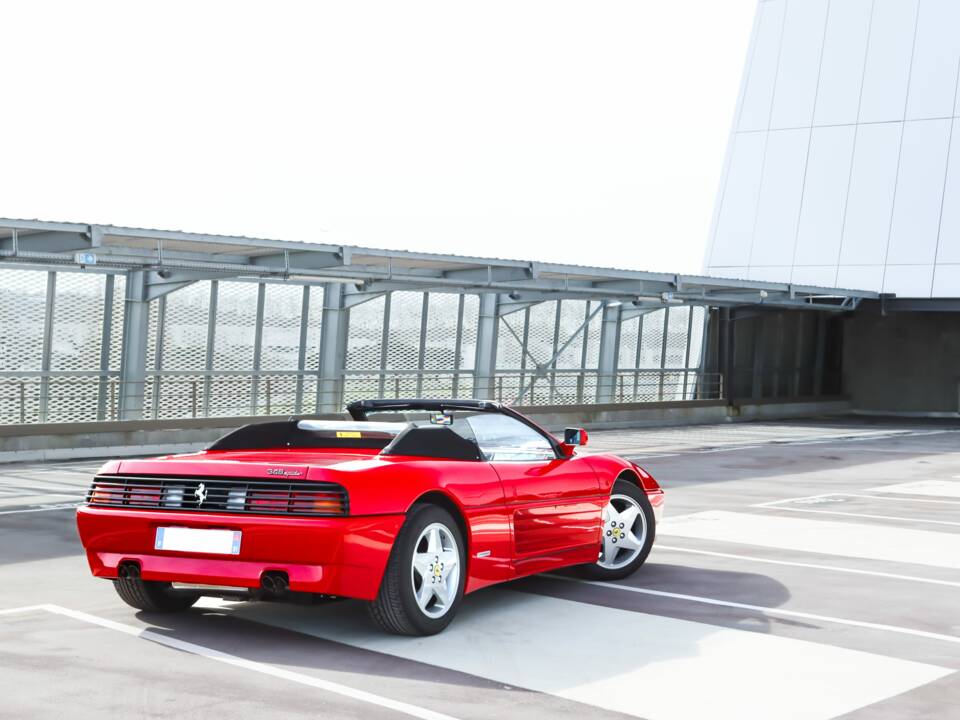 Image 34/43 of Ferrari 348 Spider (1995)