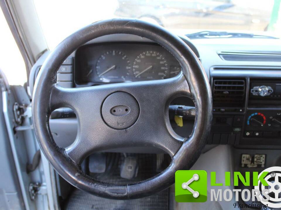 Immagine 5/10 di Land Rover Discovery 3.9 V8 (1996)