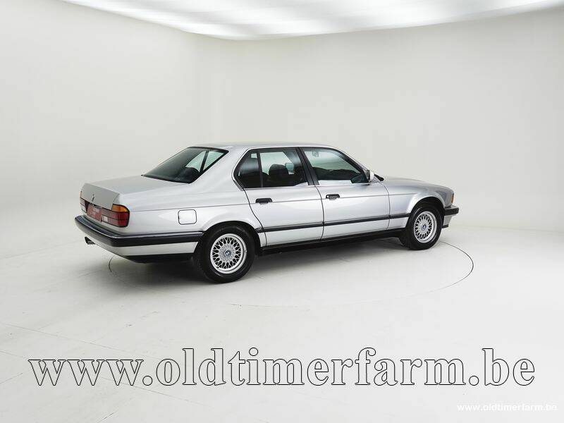 Image 2/15 of BMW 730i (1989)