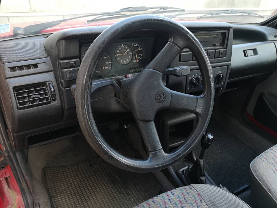 Afbeelding 11/12 van Volkswagen Polo II Hatchback 1.0 (1992)