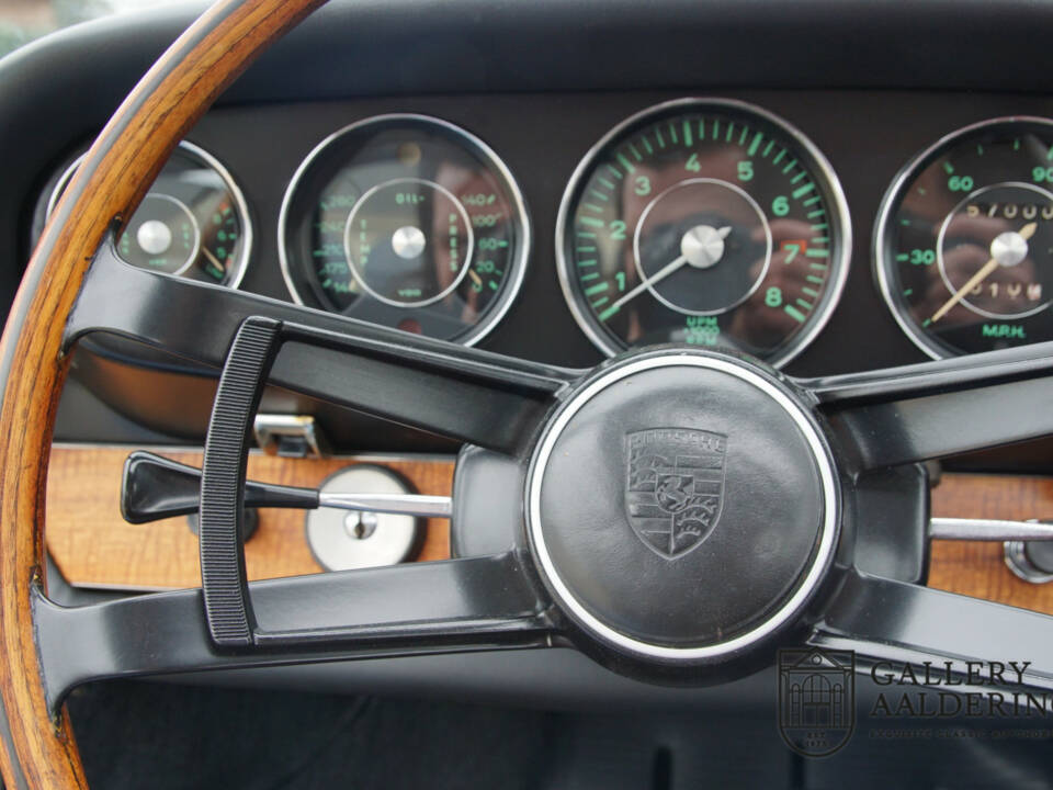 Image 18/50 of Porsche 911 2.0 (1965)