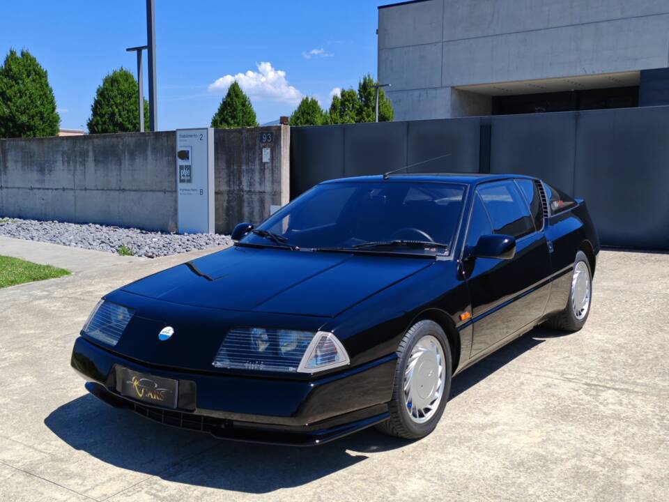 Image 1/50 of Alpine GTA V6 Turbo (1990)