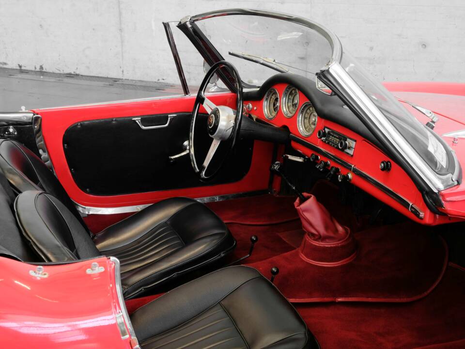 Afbeelding 22/46 van Alfa Romeo Giulia 1600 Spider (1963)