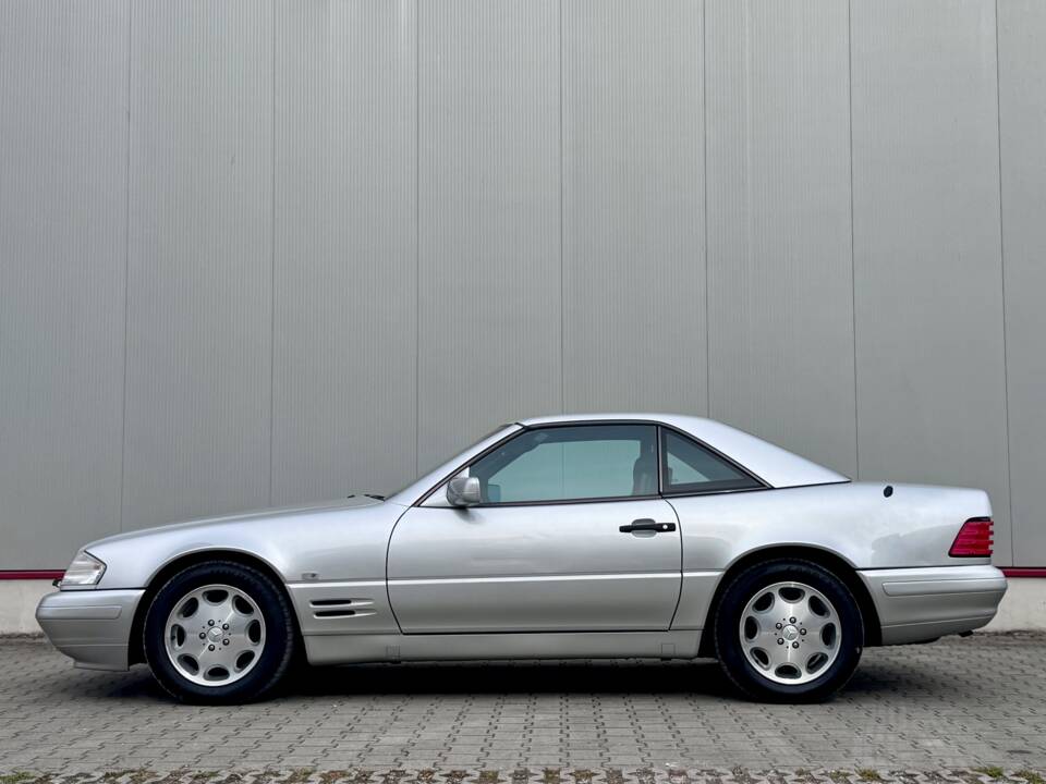 Imagen 3/13 de Mercedes-Benz SL 320 (1996)