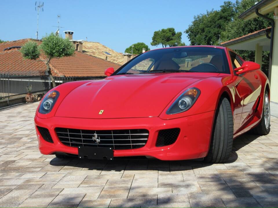 Image 2/33 de Ferrari 599 GTB Fiorano (2008)