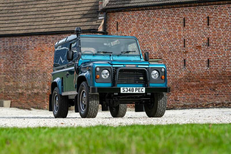 Bild 9/50 von Land Rover Defender 110 Turbo Diesel (1999)