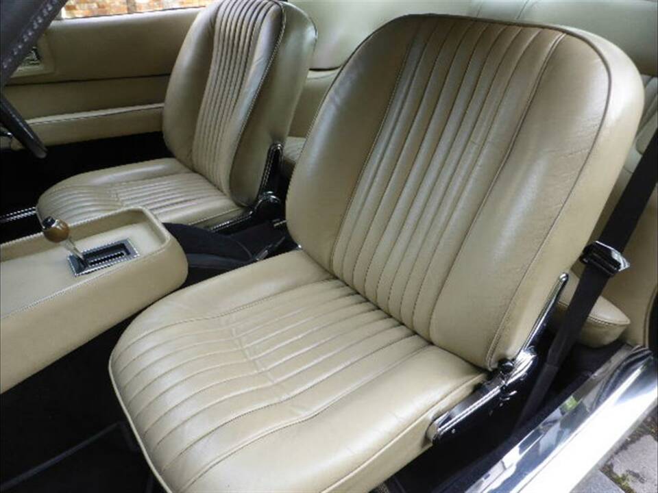 Immagine 19/24 di Aston Martin V8 (1973)