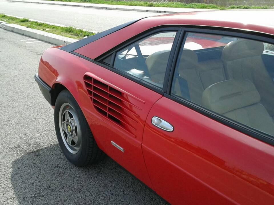 Image 18/73 de Ferrari Mondial Quattrovalvole (1984)