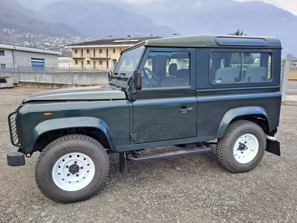 Immagine 17/83 di Land Rover Defender 90 Td5 (1999)