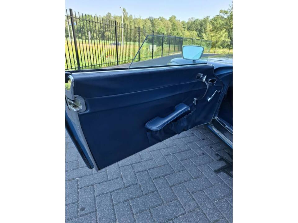 Image 22/50 de Mercedes-Benz 280 SL (1970)