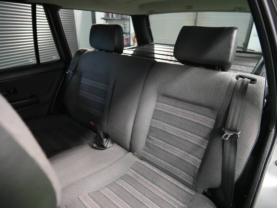 Bild 30/42 von Volkswagen Passat Variant 1.8 (1986)