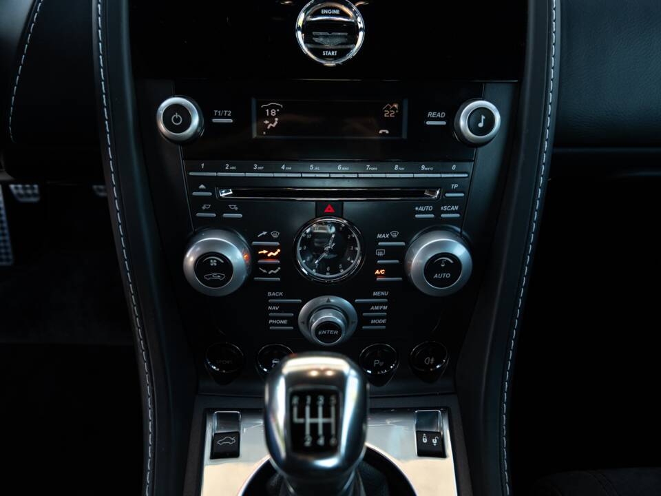 Image 70/83 de Aston Martin V12 Vantage (2009)
