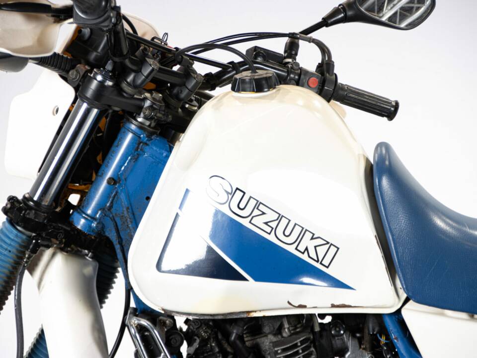 Image 31/50 of Suzuki DR 600 S (1986)