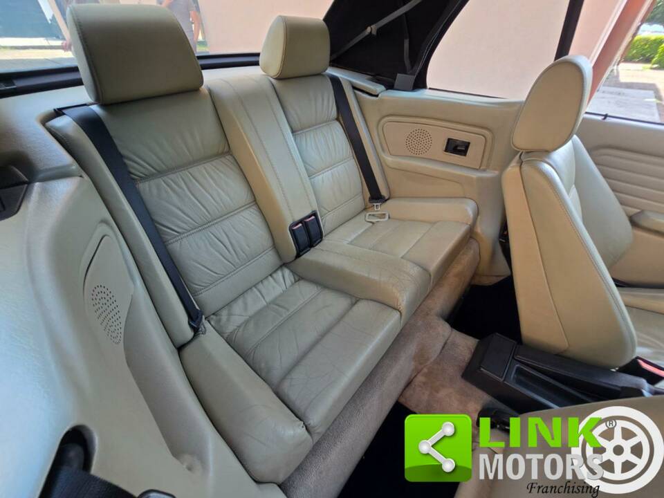 Bild 6/10 von BMW 320i (1987)