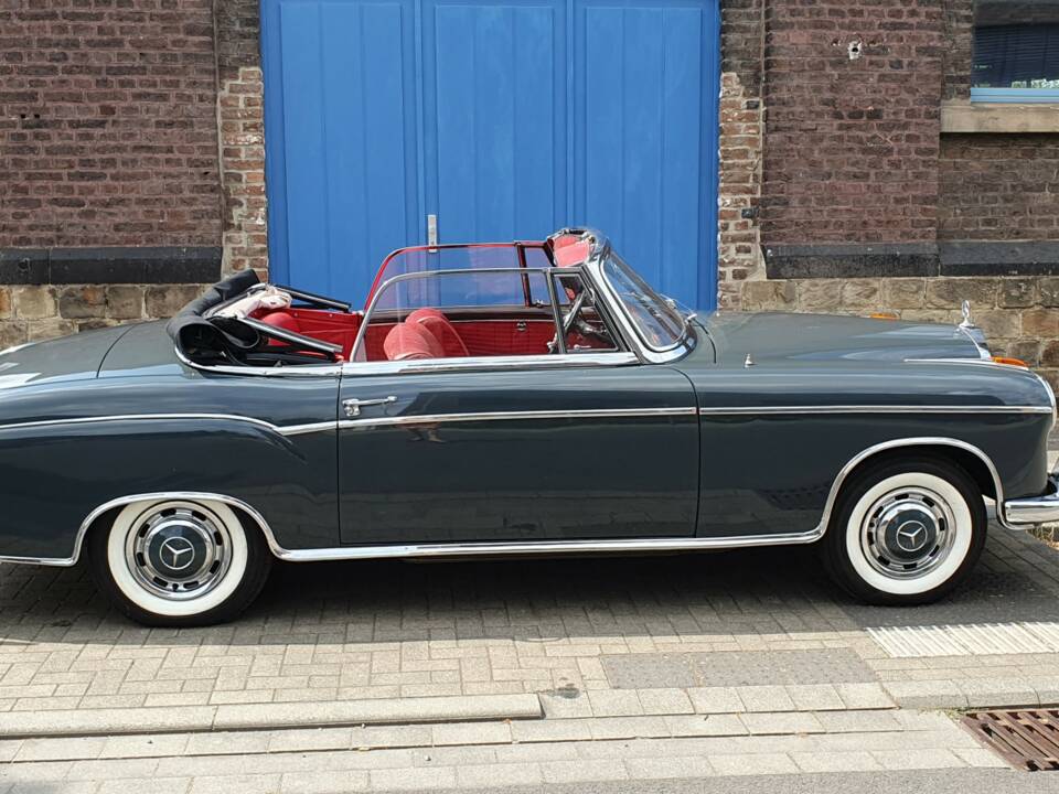 Bild 62/73 von Mercedes-Benz 220 S Cabriolet (1957)