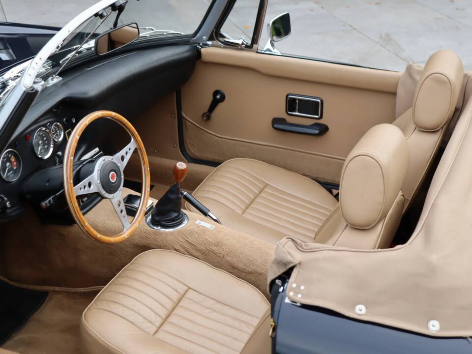 Afbeelding 4/50 van MG MGB (1973)