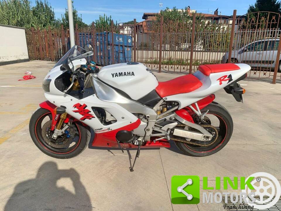 Immagine 5/10 di Yamaha DUMMY (1999)