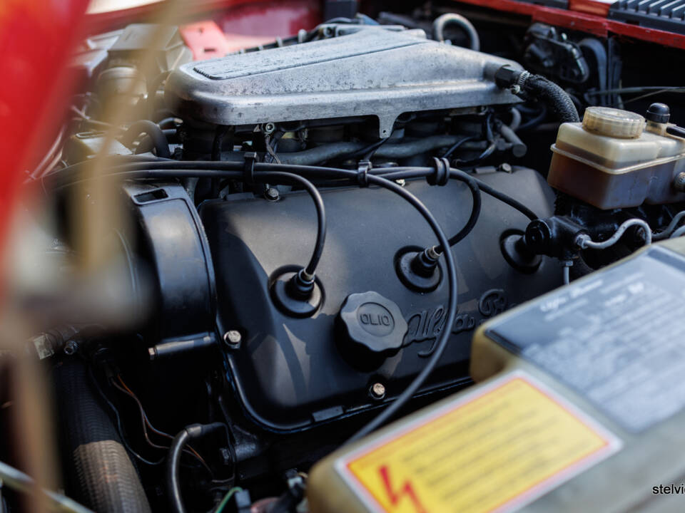 Imagen 36/36 de Alfa Romeo GTV 6 2.5 (1986)