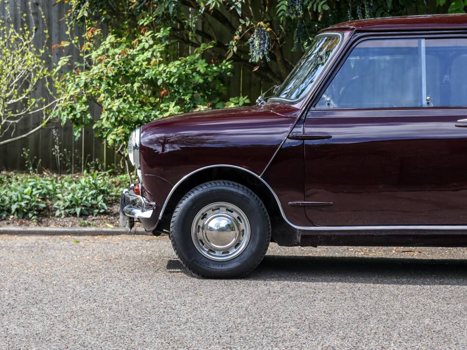 Image 27/46 of Austin Seven (1964)