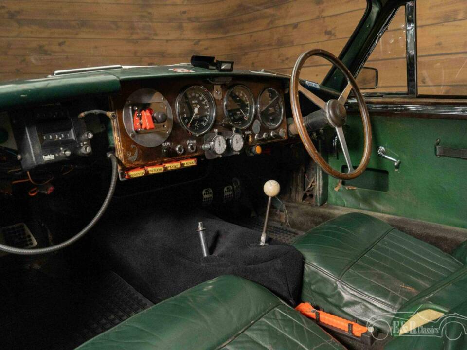 Image 12/19 of Aston Martin DB 2/4 Mk II (1955)
